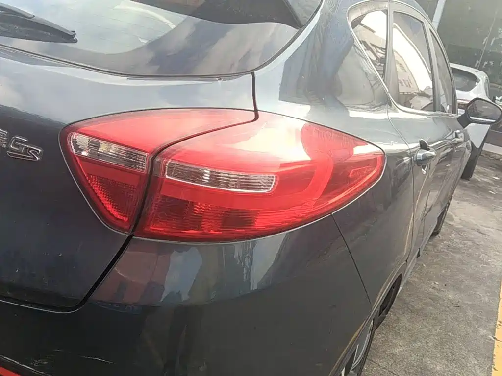 Geely Emgrand GS — миниатюра 8