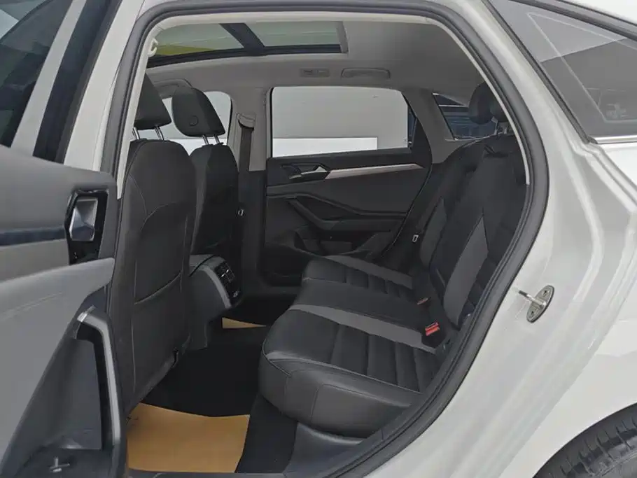 Volkswagen Sagitar — миниатюра 11