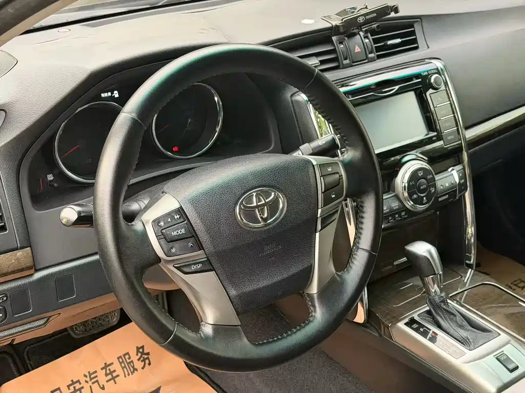 Toyota Reiz 2013 2.5V