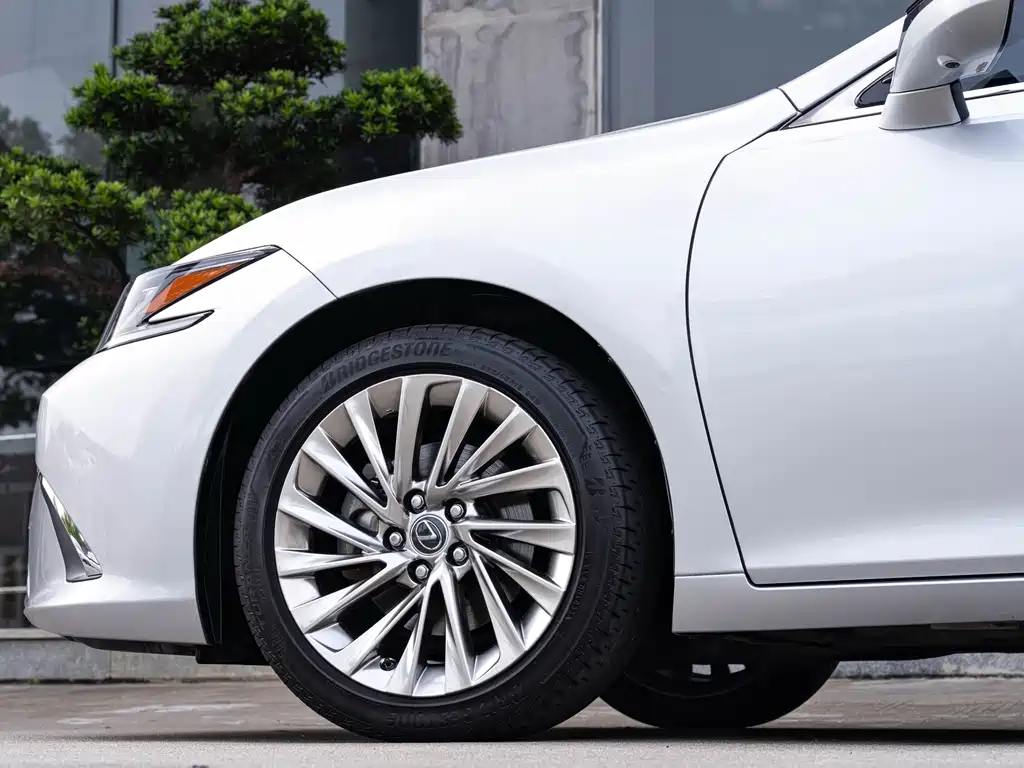 Lexus ES 2020 300h Executive
