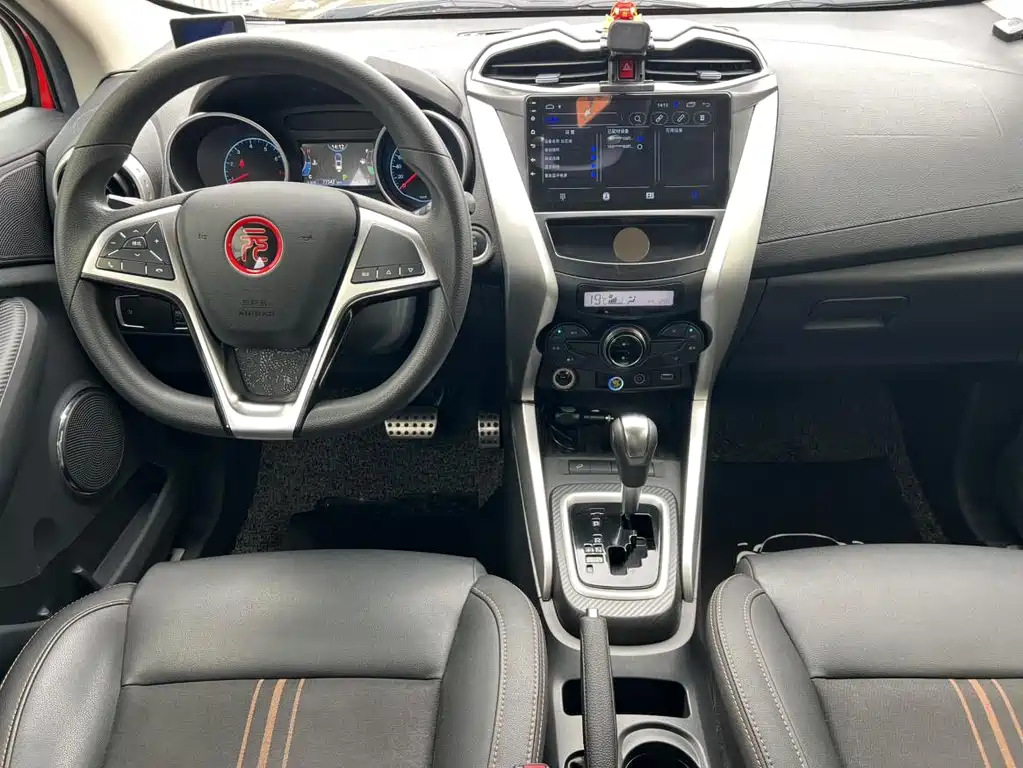 BYD Yuan — миниатюра 6
