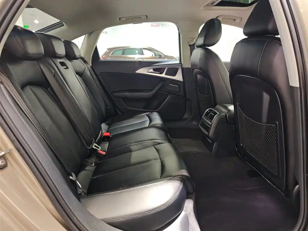 Audi A6L — миниатюра 7