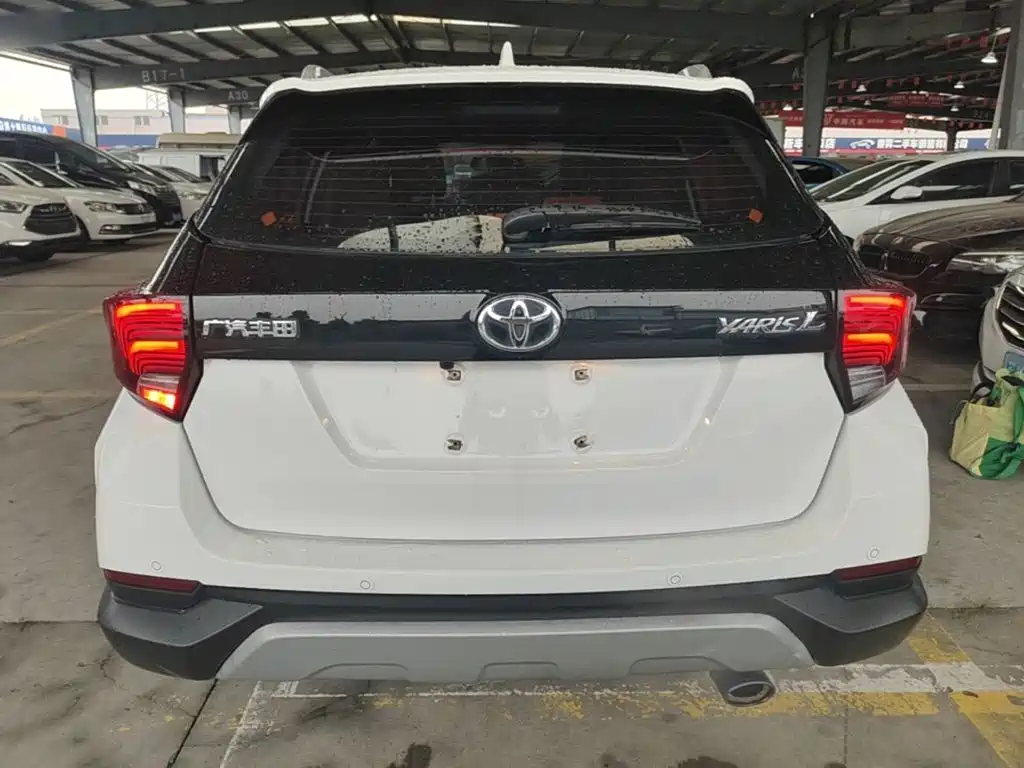 Toyota Yaris L — миниатюра 6