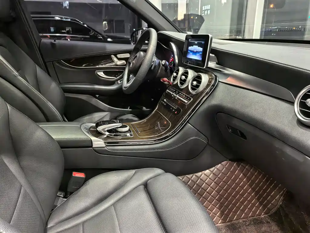 Mercedes-Benz GLC — миниатюра 17