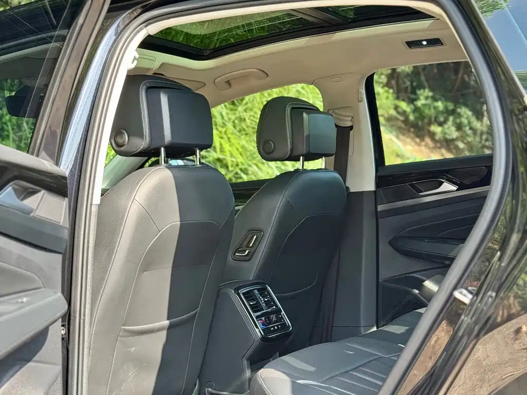 Volkswagen Passat — миниатюра 8