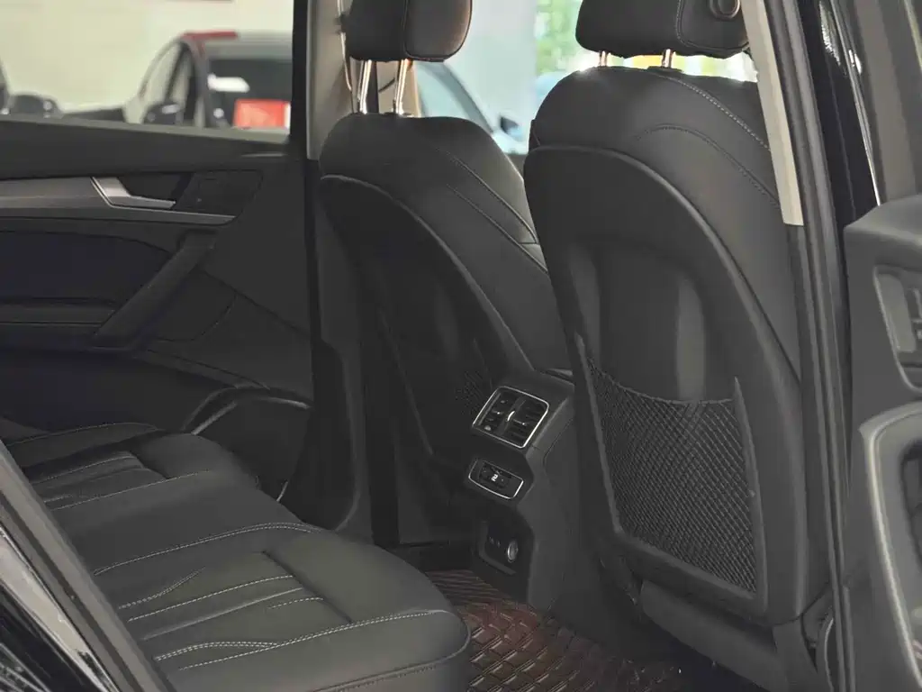 Audi Q5L — миниатюра 15