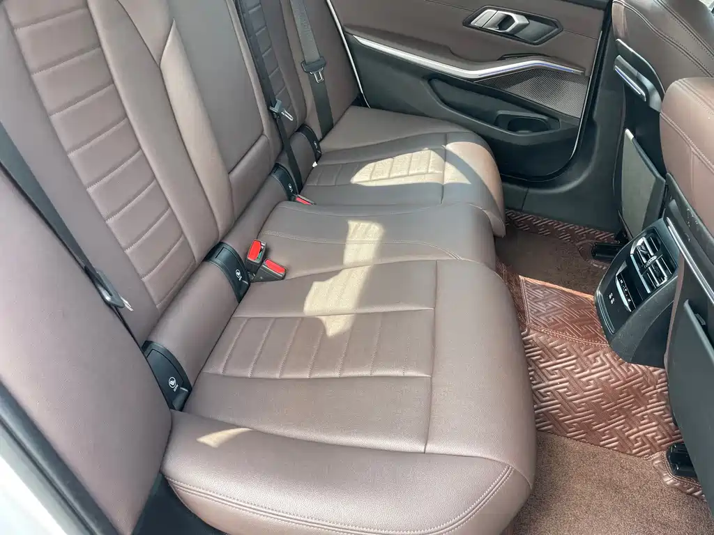 BMW 3 Series — миниатюра 16