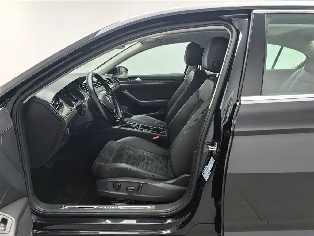 Volkswagen Magotan 2018 330TSI DSG Luxury