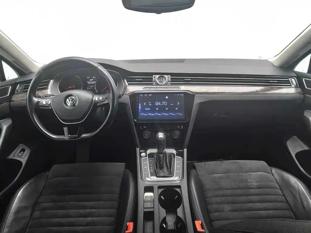 Volkswagen Magotan 2018 330TSI DSG Luxury