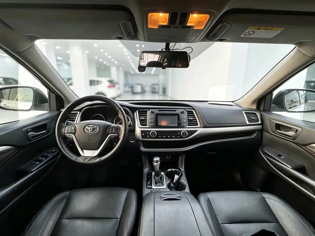 Toyota Highlander — миниатюра 2