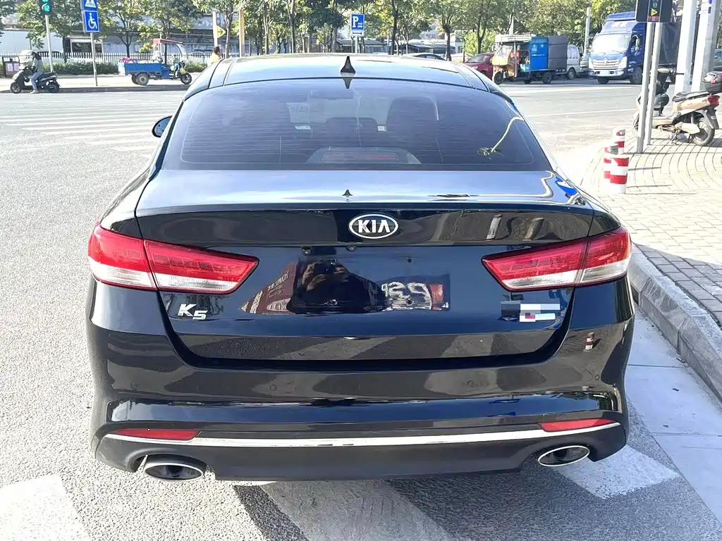 Kia K5 — миниатюра 8