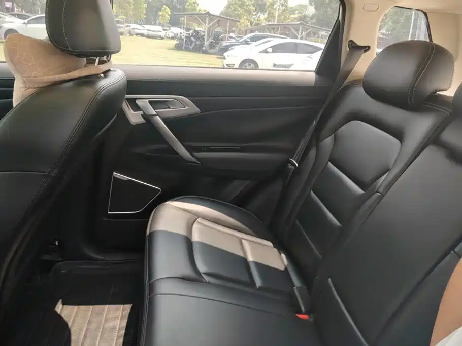 Geely Boyue — миниатюра 11