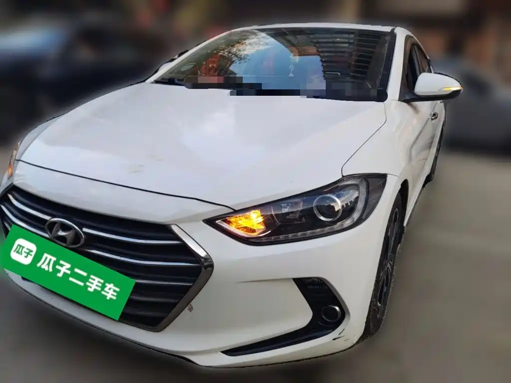 Hyundai Elantra — миниатюра 2