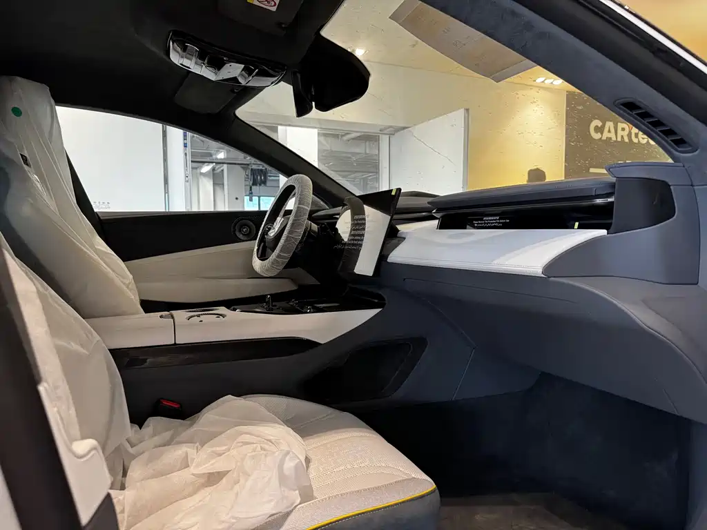 Lotus Emeya 2025 600