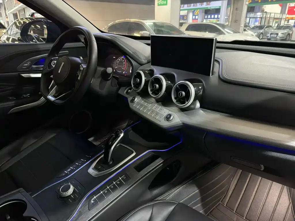 Wey Wey VV7 — миниатюра 8