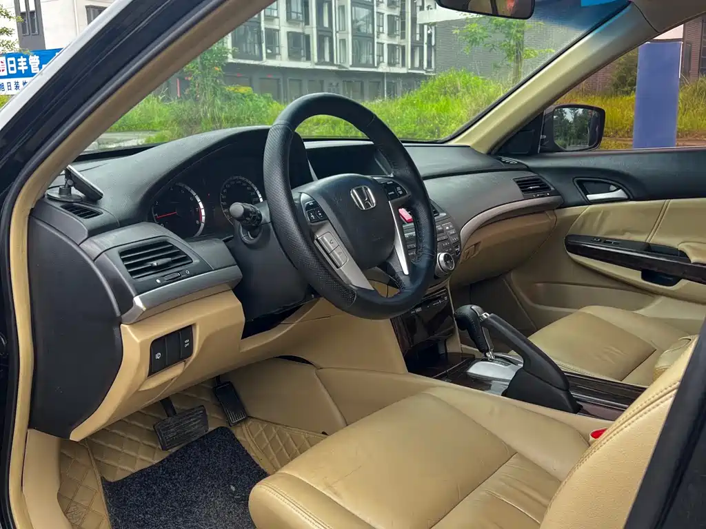 Honda Accord 2010 2.4L