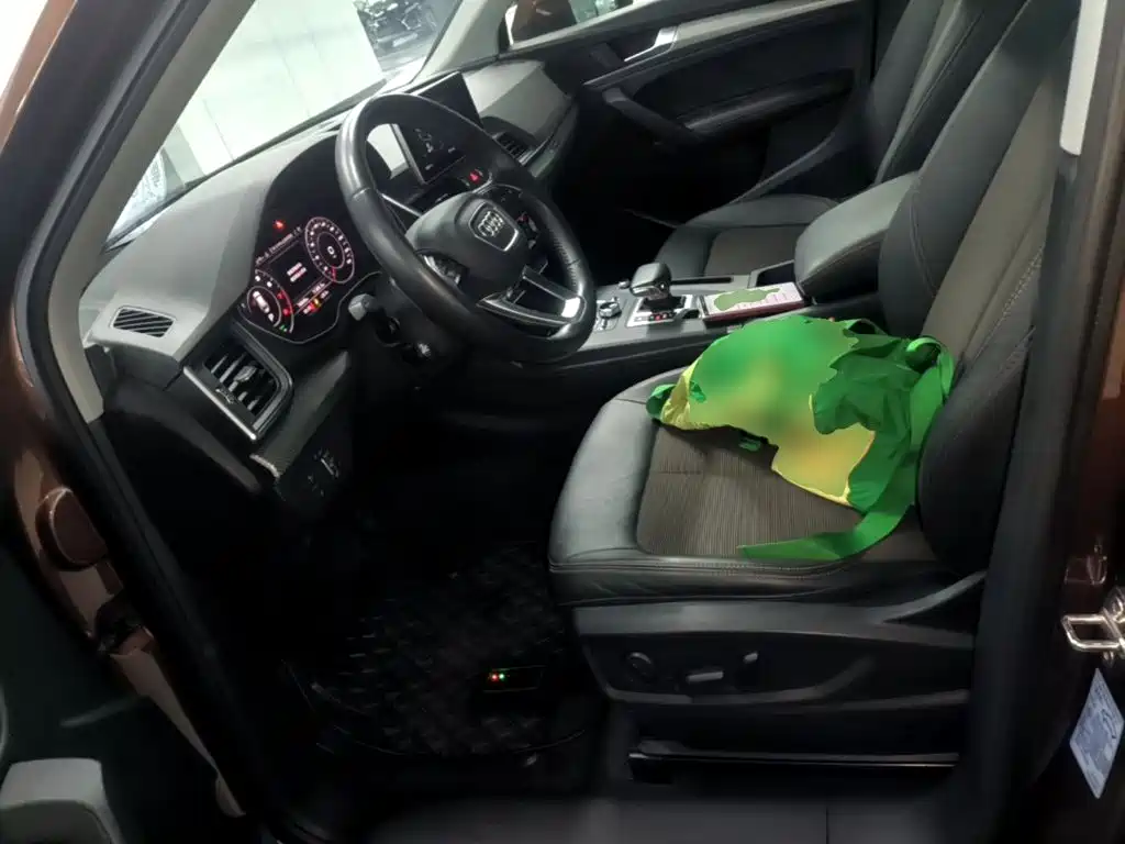 Audi Q5L — миниатюра 15