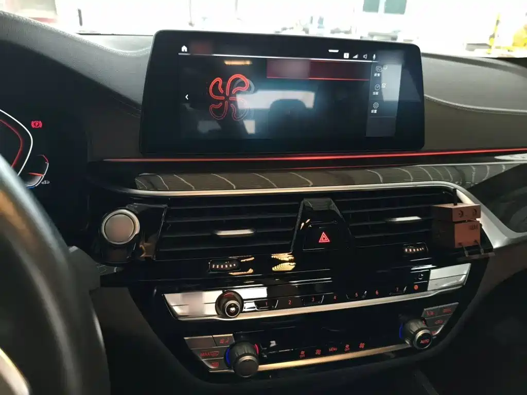BMW 5 Series — миниатюра 6