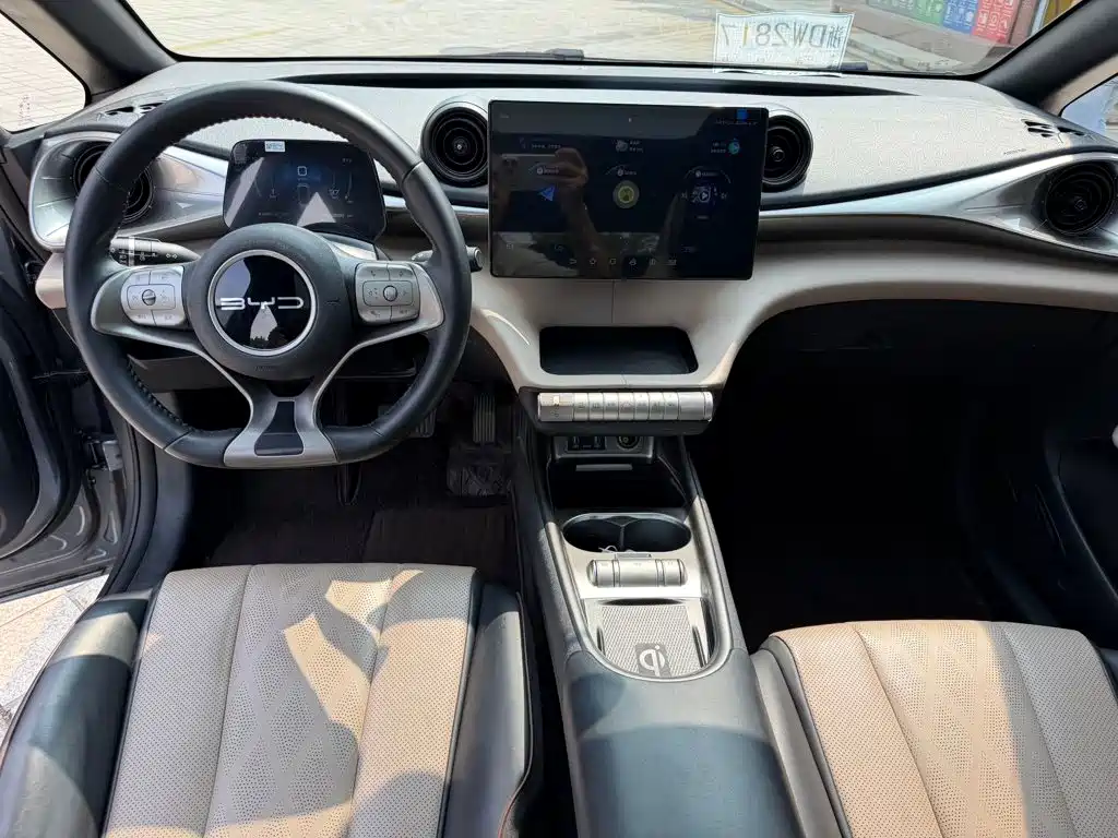 BYD Dolphin — миниатюра 7