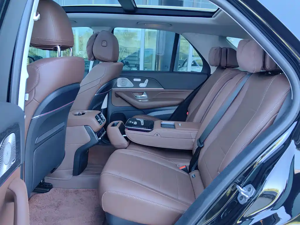 Mercedes-Benz GLE (Import) — миниатюра 9