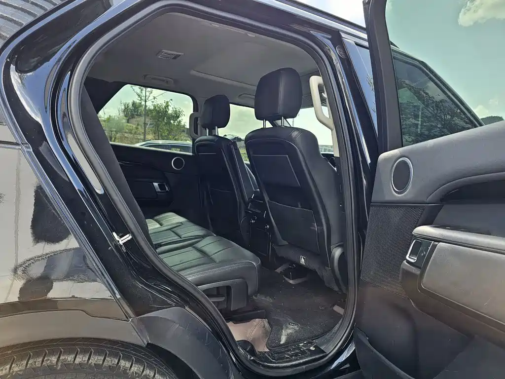 Land Rover Discovery — миниатюра 7