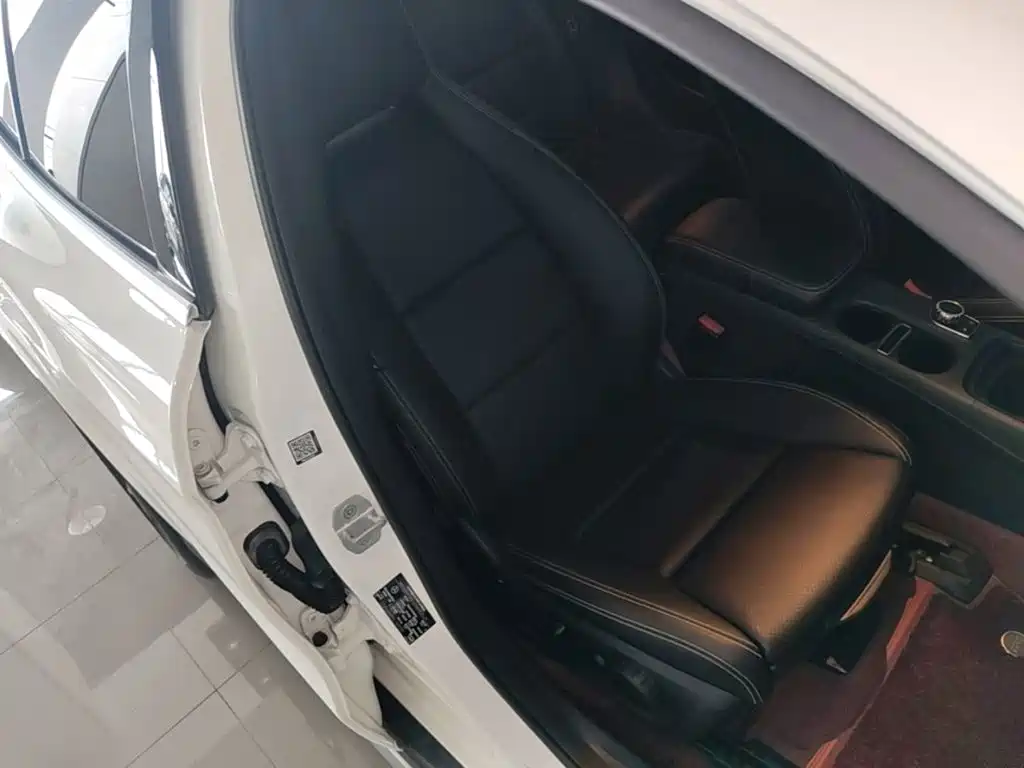 Mercedes-Benz GLA — миниатюра 25