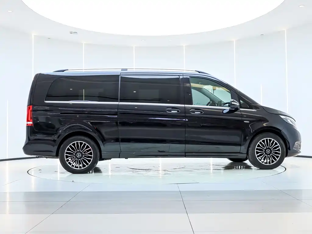 MERCEDES-BENZ V CLASS