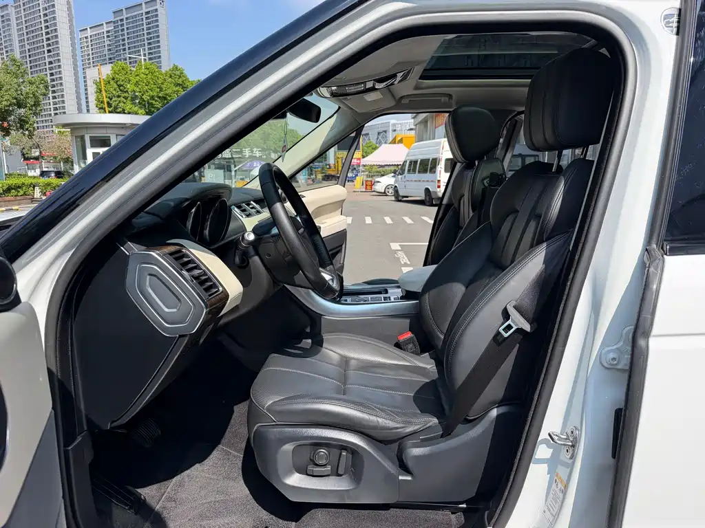 Land Rover Sport — миниатюра 10