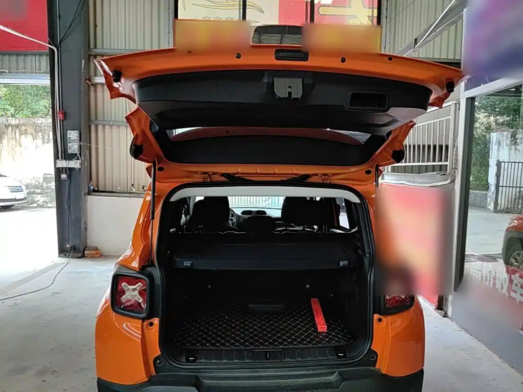 Jeep Renegade — миниатюра 19