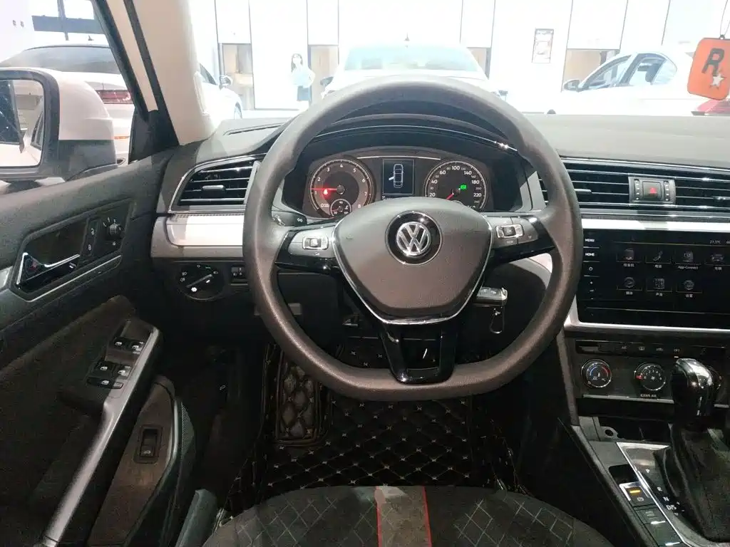 Volkswagen Lamando — миниатюра 11