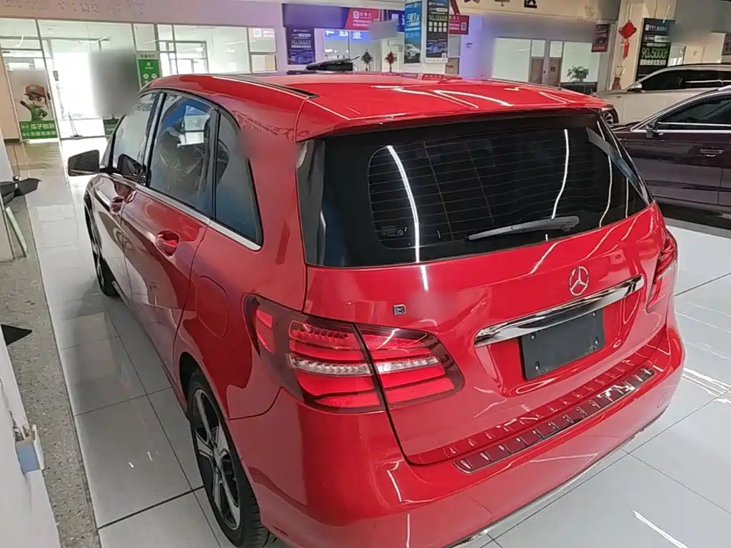 Mercedes-Benz B-Class — миниатюра 5
