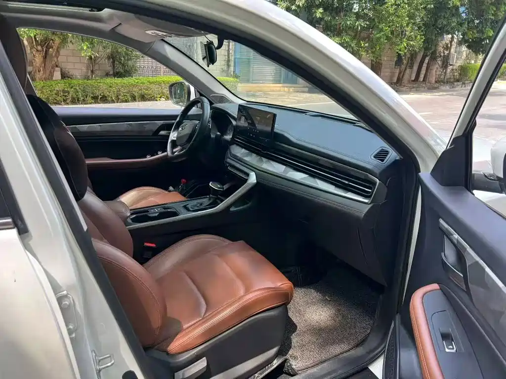 Geely Vision X6 — миниатюра 25