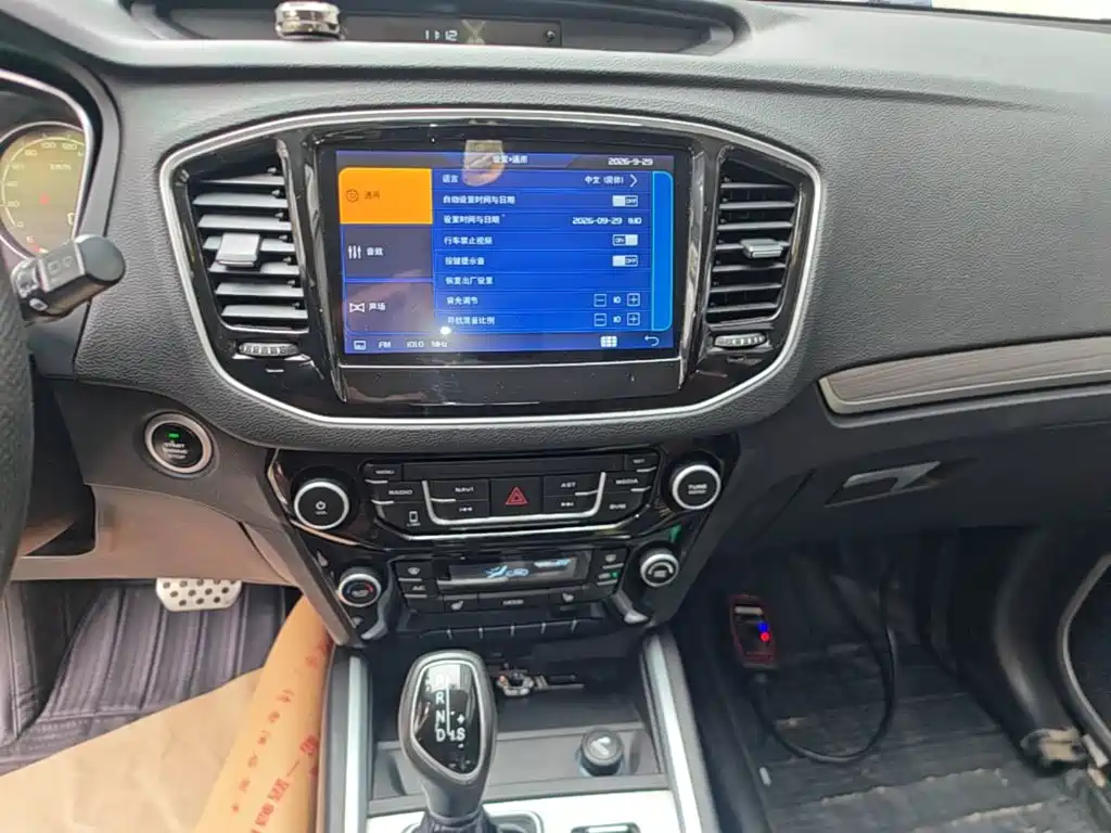 Geely Vision X6 — миниатюра 13