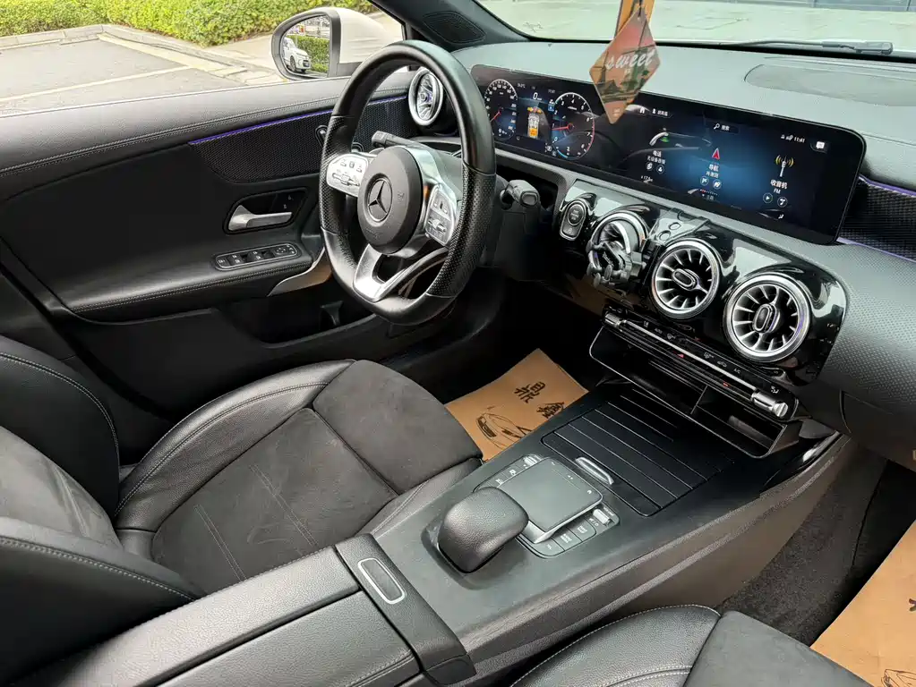 Mercedes-Benz A-Class — миниатюра 9