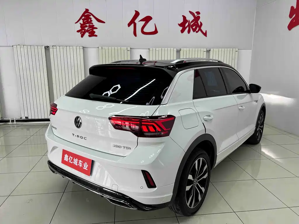 Volkswagen T-Roc — миниатюра 4