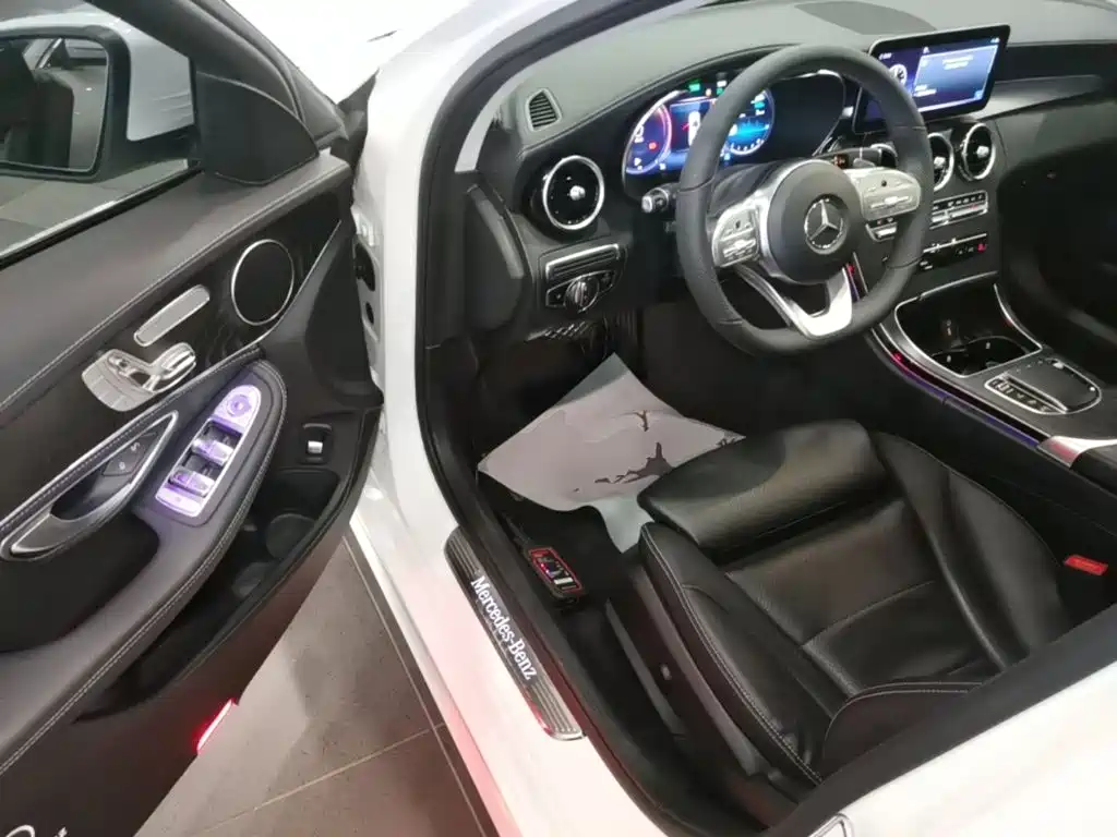 Mercedes-Benz C-Class — миниатюра 16
