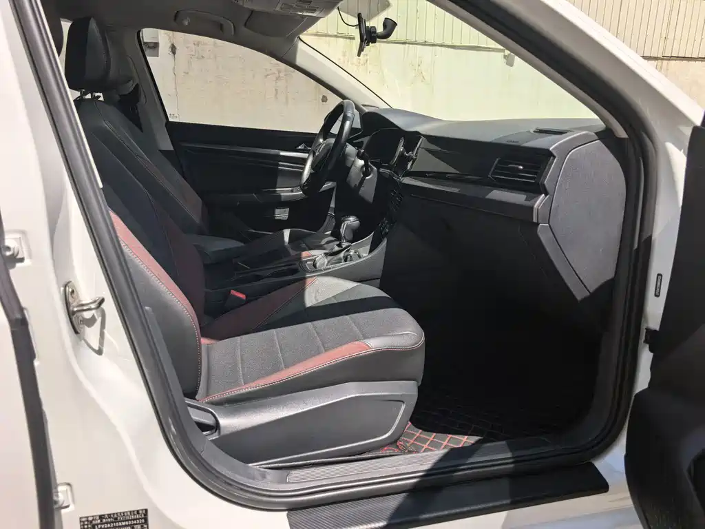 Volkswagen Bora — миниатюра 9