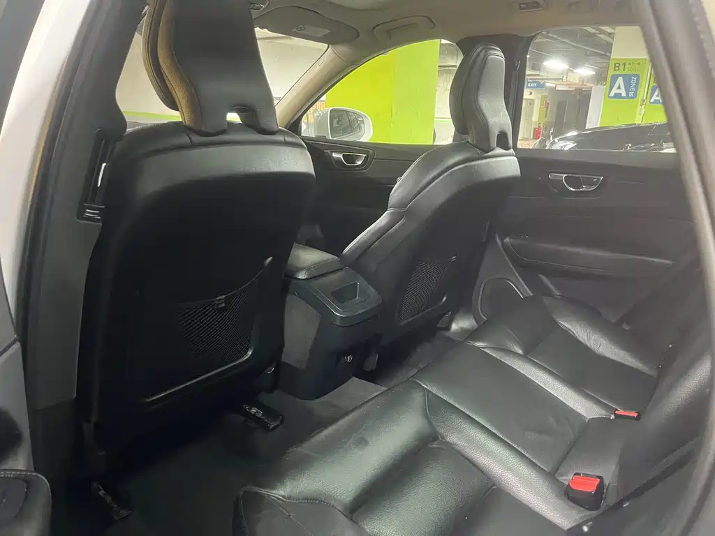 Volvo XC60 — миниатюра 5