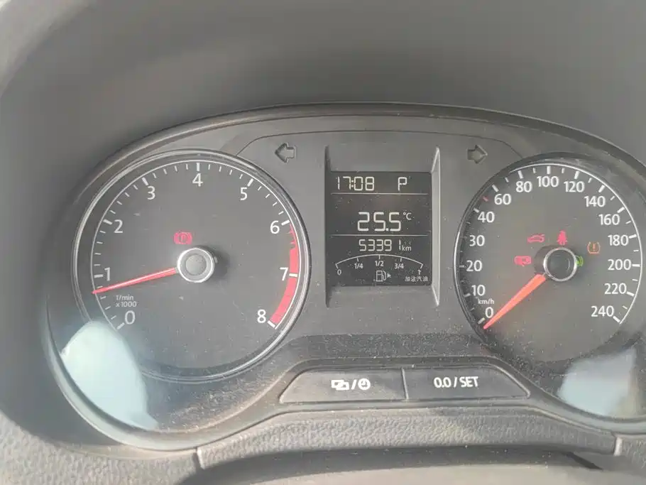 Volkswagen Polo — миниатюра 14
