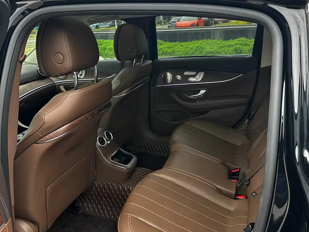 Mercedes-Benz E-Class E 2023 E 300 L Luxury