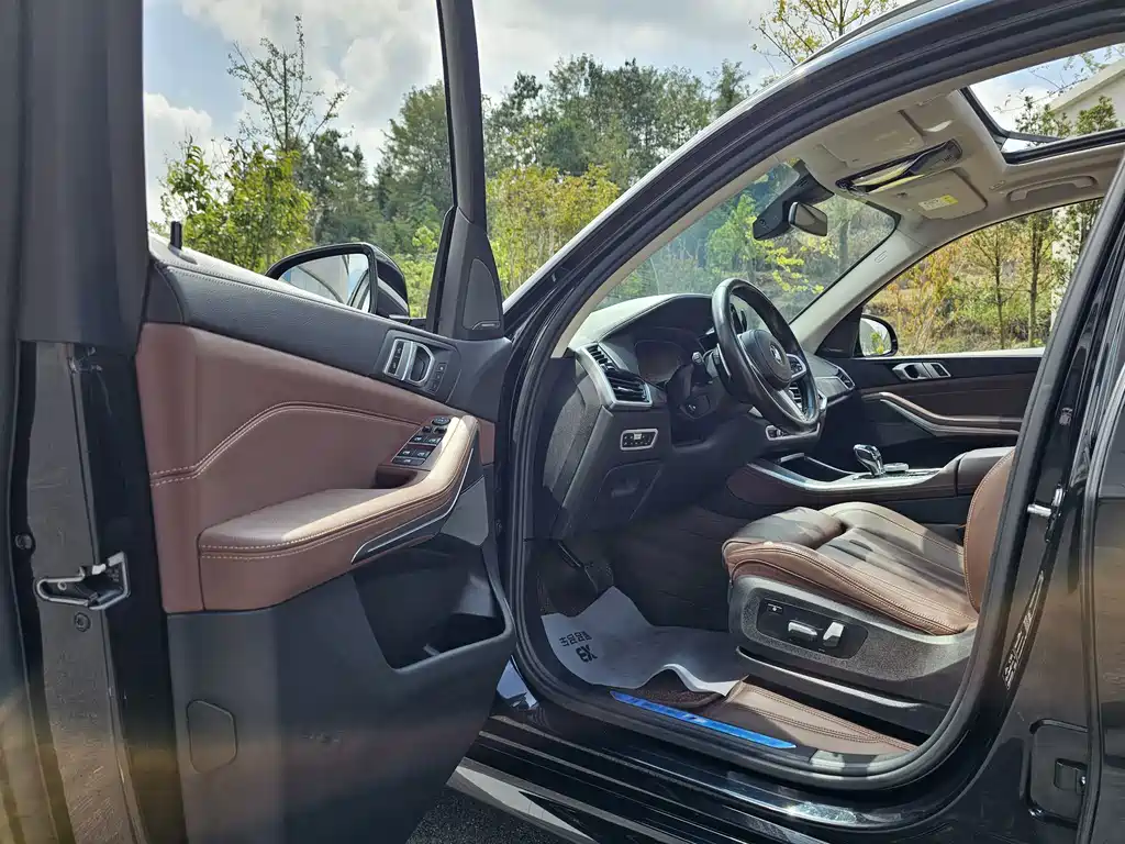 BMW X5 (Import) — миниатюра 16