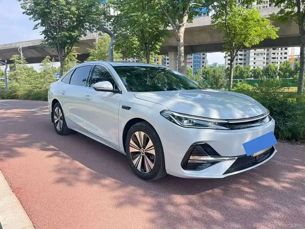 Geely Galaxy Galaxy A7 EM A7 EM 2025 EM-i 70km