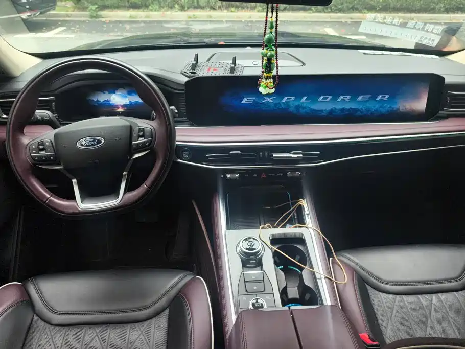 Ford Explorer — миниатюра 12