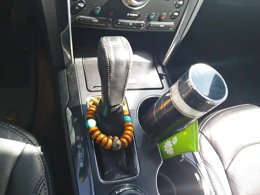Ford Explorer (Import) — миниатюра 16