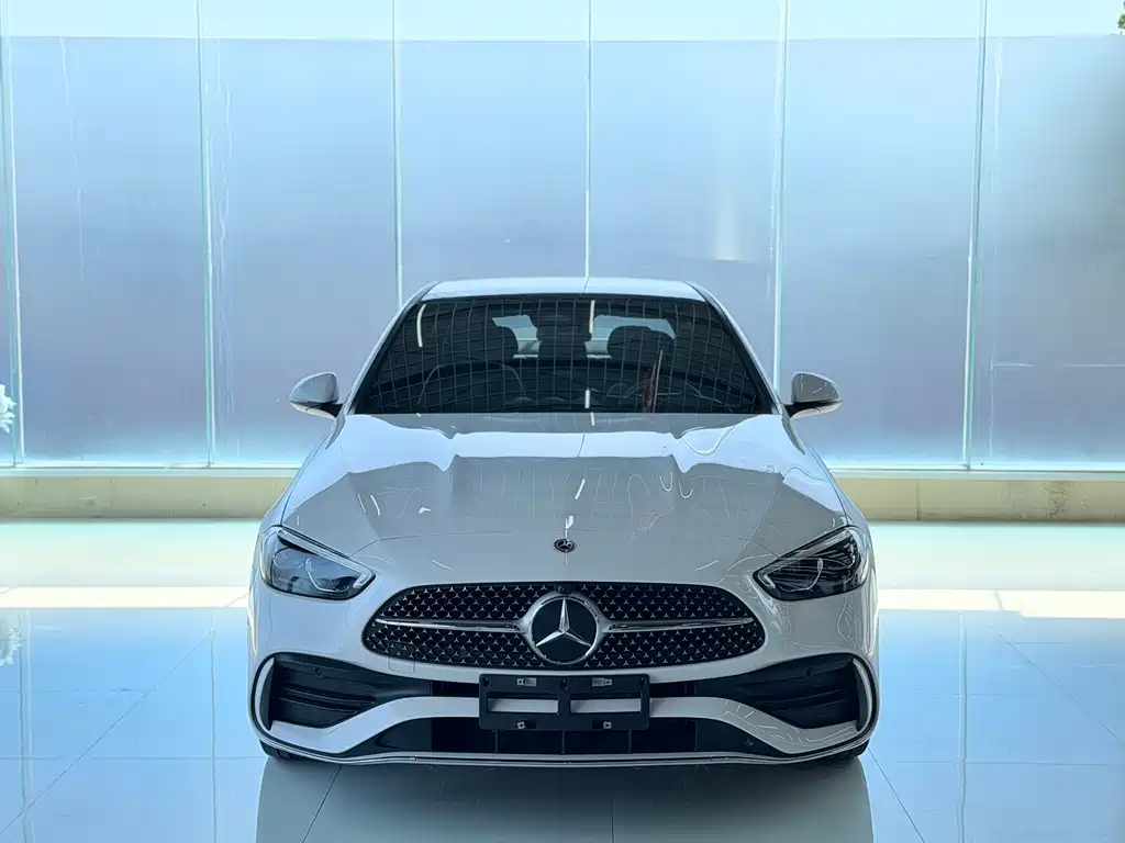 Mercedes-Benz C-Class — миниатюра 2
