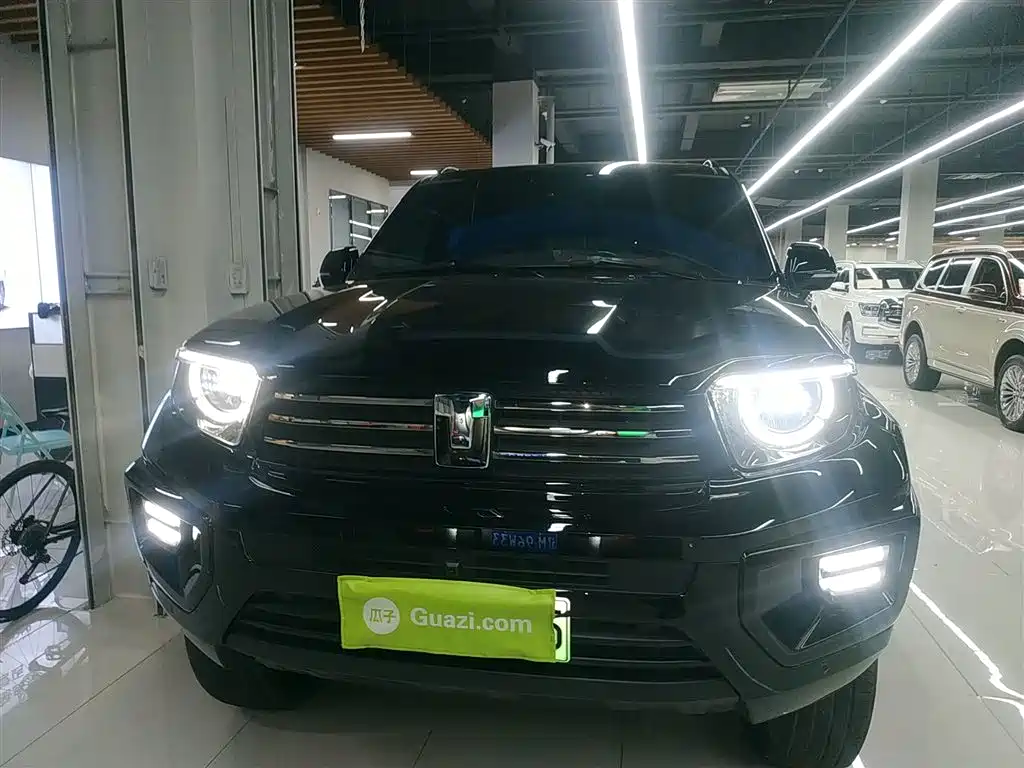 TANK TANK 700 NEW ENERGY