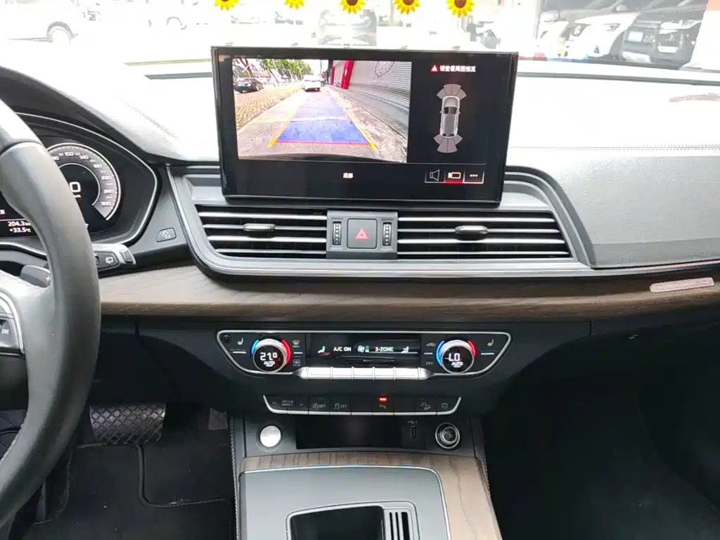 Audi Q5L — миниатюра 13