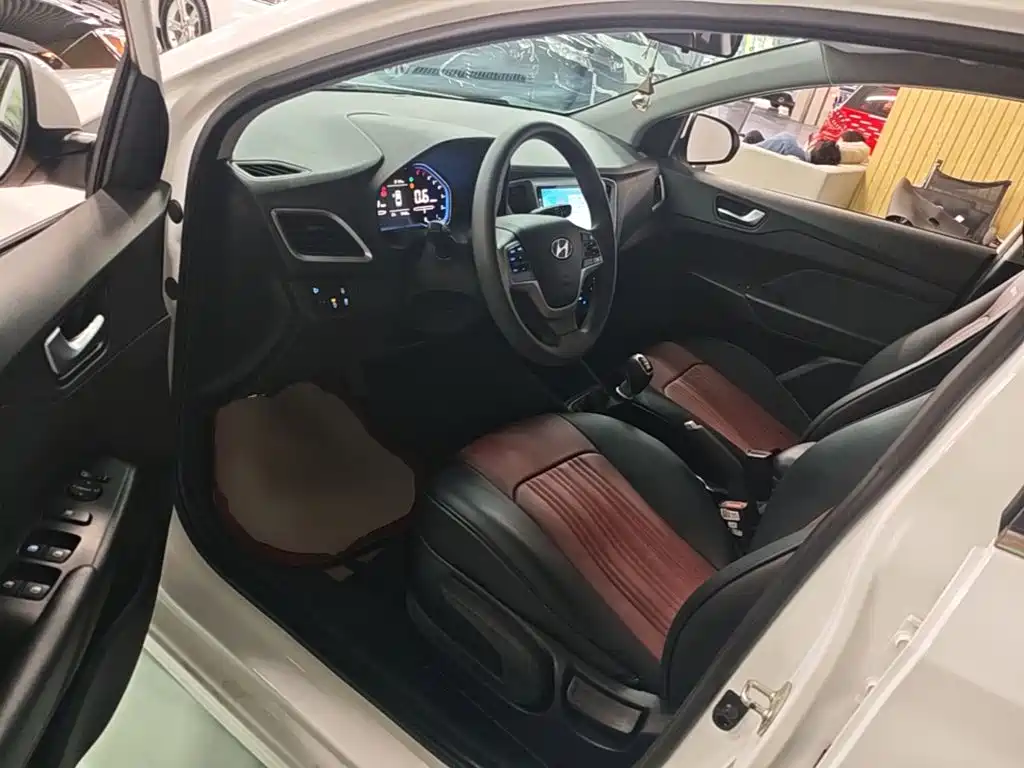 Hyundai Verna — миниатюра 16