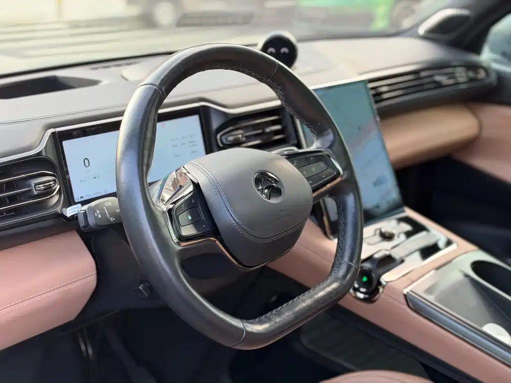 NIO ES8 — миниатюра 4