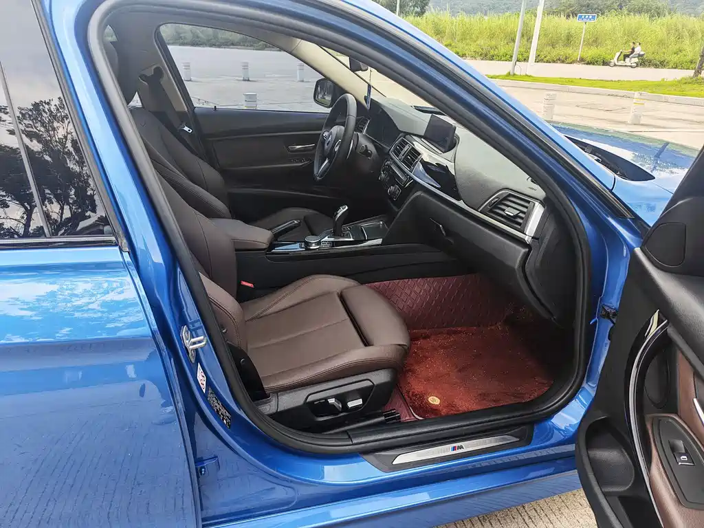 BMW 3 Series — миниатюра 12